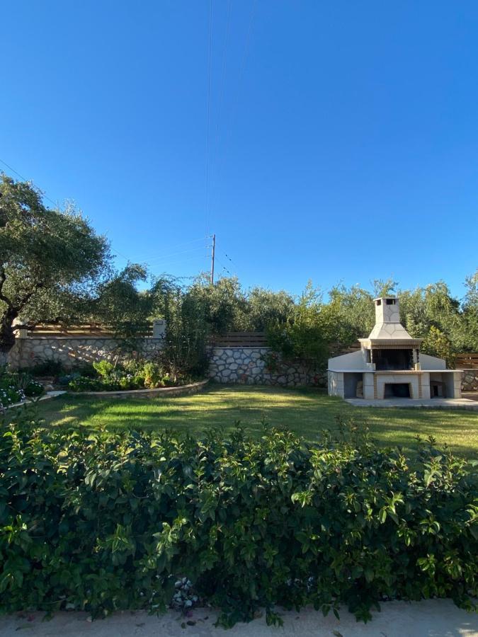 Villa Serenity Agia Marina  エクステリア 写真