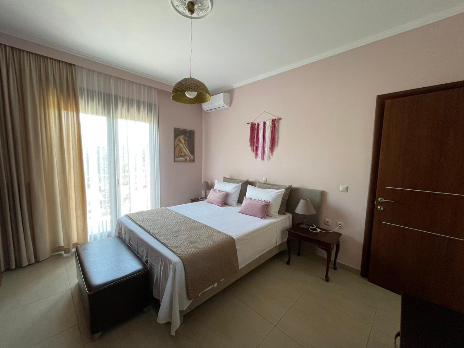 Villa Serenity Agia Marina  エクステリア 写真