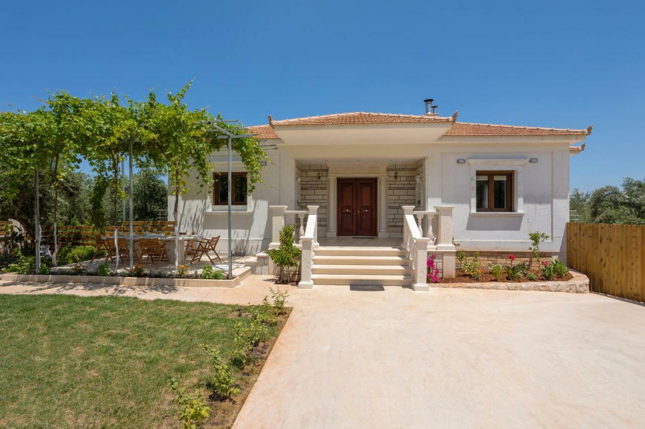 Villa Serenity Agia Marina  エクステリア 写真