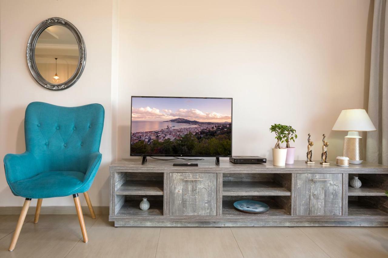 Villa Serenity Agia Marina  エクステリア 写真